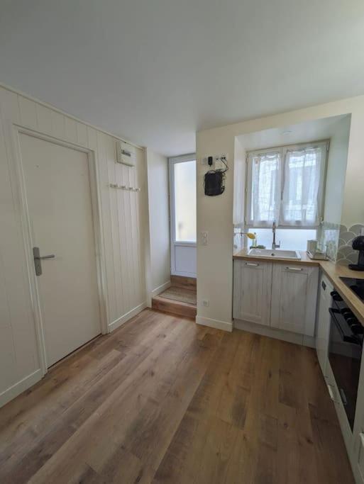 Appartement Avec Jardin Et Acces Mer Гранкам-Мези Екстериор снимка